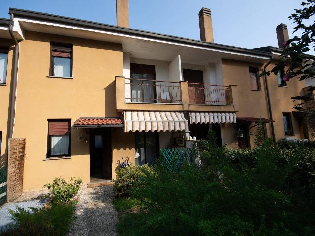 Villa a schiera in Via Monte Leone 35, Dormelletto - Foto 1