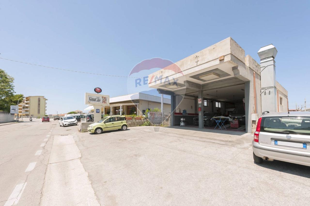 Negozio in Adriatica Sud 97, Francavilla al Mare - Foto 1