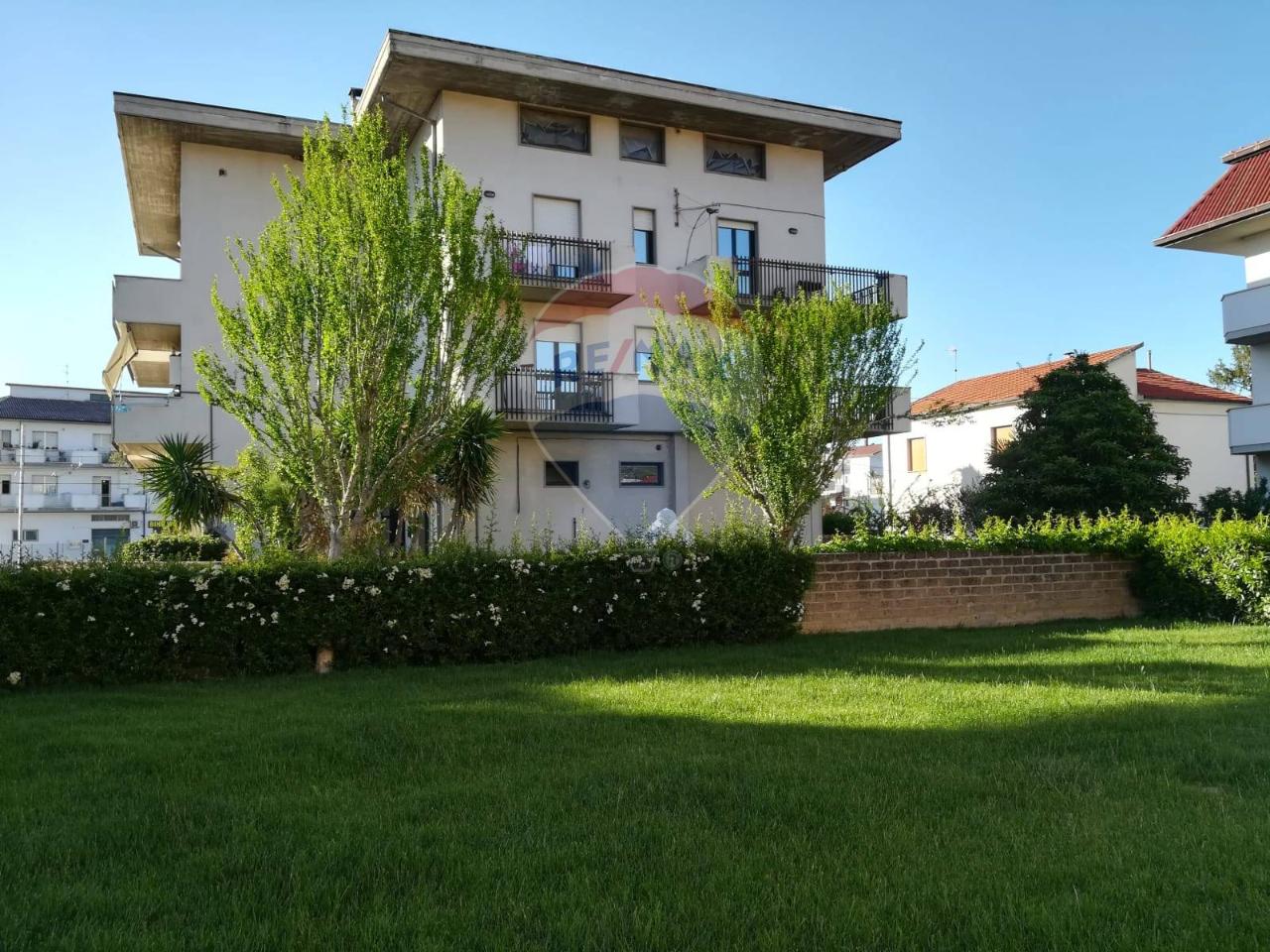 Ufficio in Via Aldo Moro 10, Manoppello, {3} - Foto 1