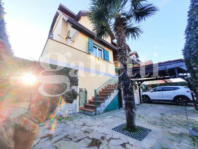 Zweifamilienhaus in Via Ripuaria 445, Giugliano in Campania - Foto 1