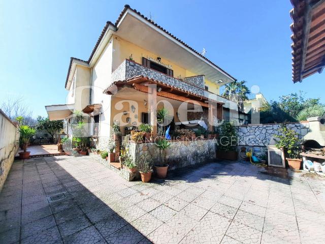 Villa in Via Madonna del Pantano Nord 11, Giugliano in Campania - Foto 1