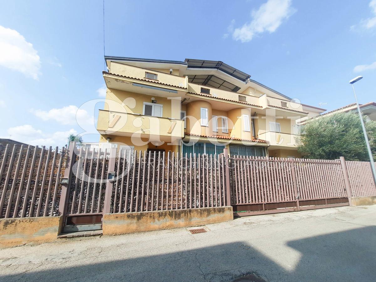 Villa in vendita a Casapesenna