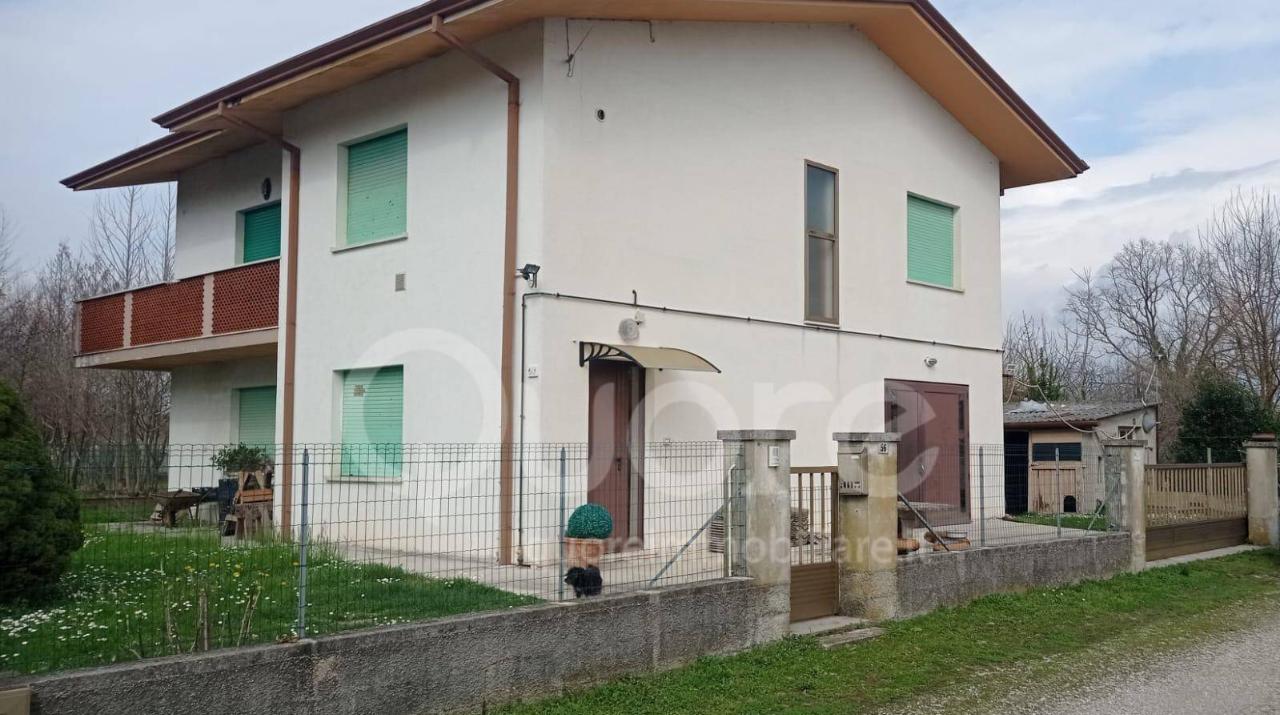 Casa indipendente in vendita a Rivignano Teor