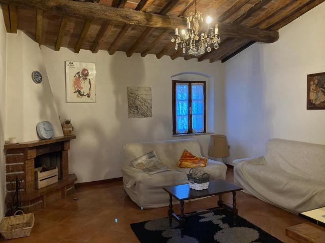 4-room flat, Castagneto Carducci - Photo 1