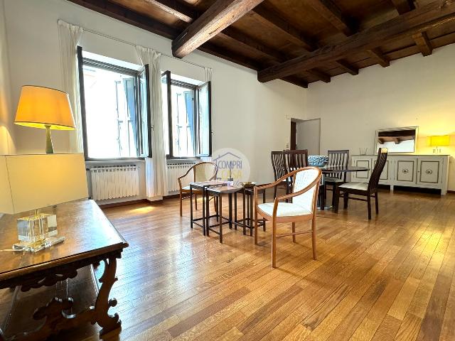 Vierzimmerwohnung in Via Riva San Lorenzo 4, Verona - Foto 1