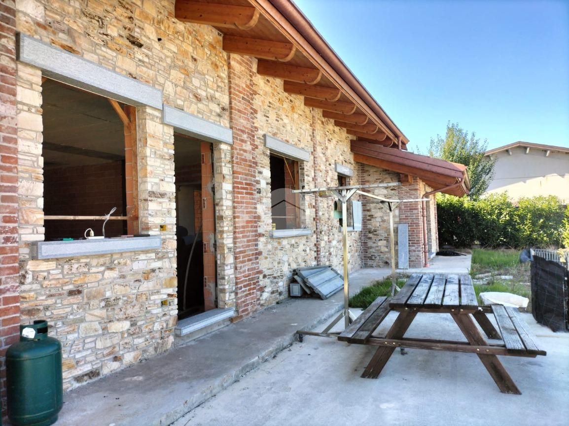 Villa in vendita a Magliano Alpi