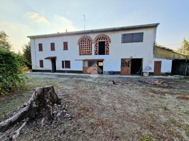 Casa indipendente in Lobbi Via della Repubblica 3, Alessandria - Foto 1