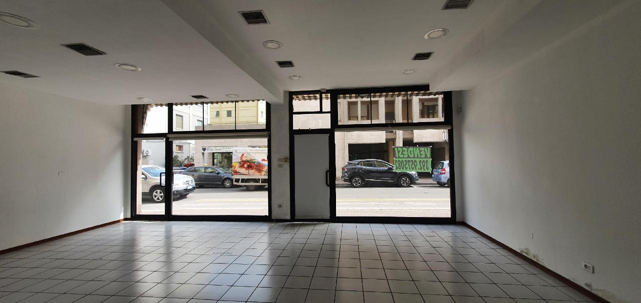 Negozio in Via Rossi , Pesaro, {3} - Foto 1