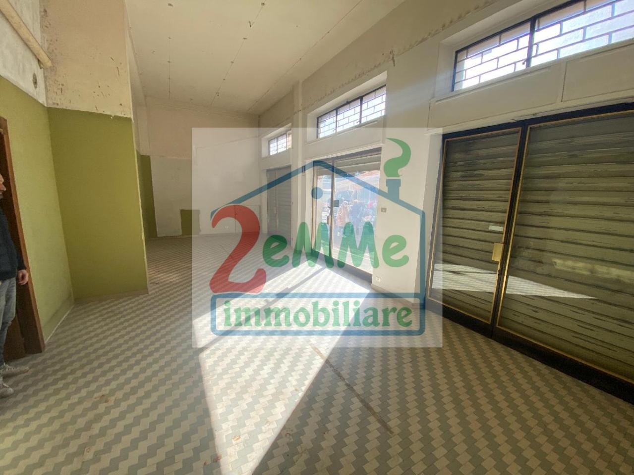 Locale commerciale in Via Recanati, Ascoli Piceno, {3} - Foto 1