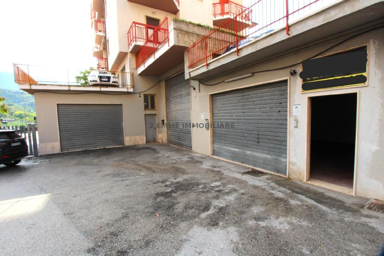 Magazzino in Via Cuneo 53, Folignano, {3} - Foto 2