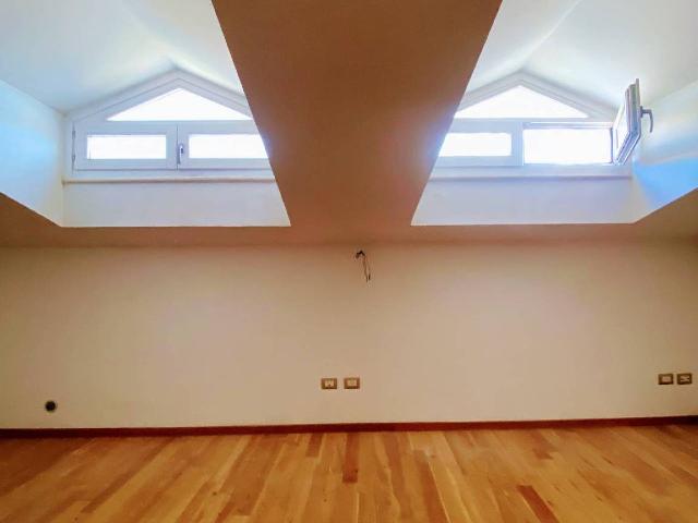 Penthouse in {3}, Via del Comune Vecchio - Photo 1