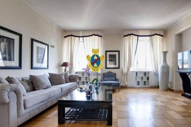 Apartament in {3}, Piazza d'Azeglio, 00 - Photo 1