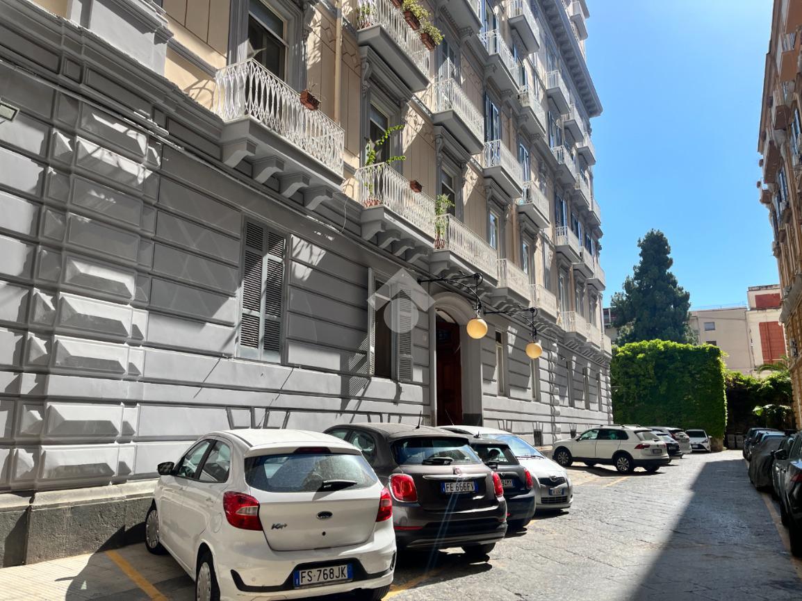 Magazzino in Via Rione Sirignano 10, Napoli, {3} - Foto 2