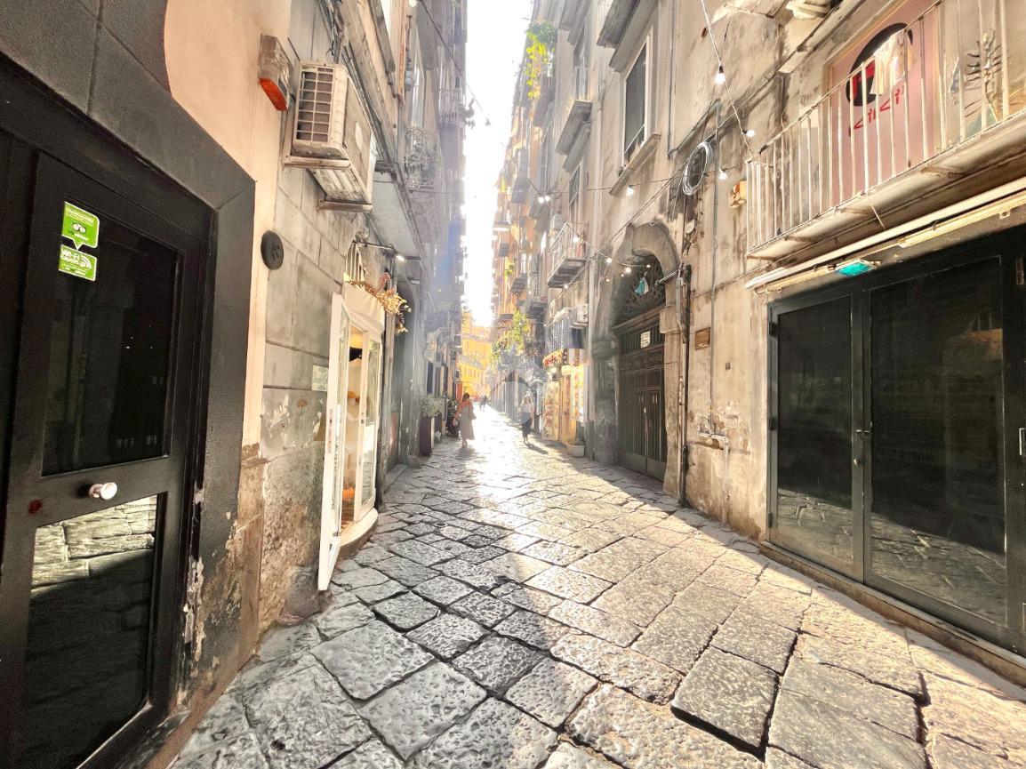 Negozio in Via Giuseppe Ferrigni 34, Napoli, {3} - Foto 2