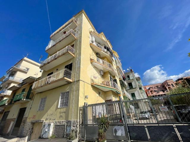 3-room flat in Via Trieste 10, Torre del Greco - Photo 1