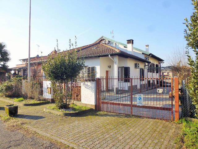 Villa in Strada Provinciale Gaggiano-Binasco 5, Noviglio - Foto 1