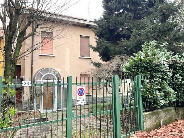 Villa in Via Giosuè Carducci 22, Cornaredo - Foto 1