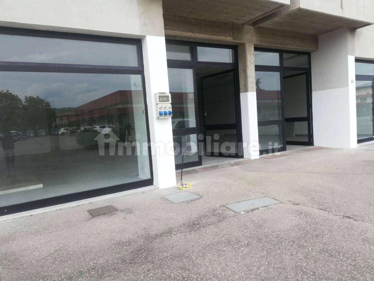 Magazzino in Via Radici Sud 37, Castellarano, {3} - Foto 2