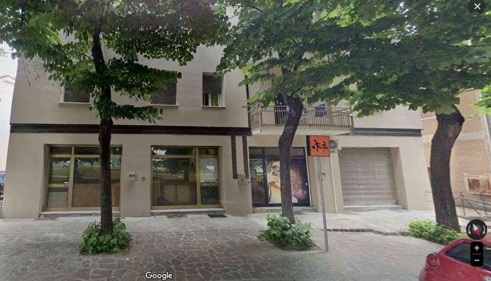 Negozio in Viale San Lorenzo 51., Sassuolo, {3} - Foto 2