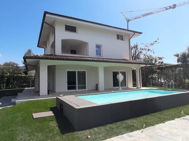 Villa in Via Francesco Carrara 1, Forte dei Marmi - Foto 1