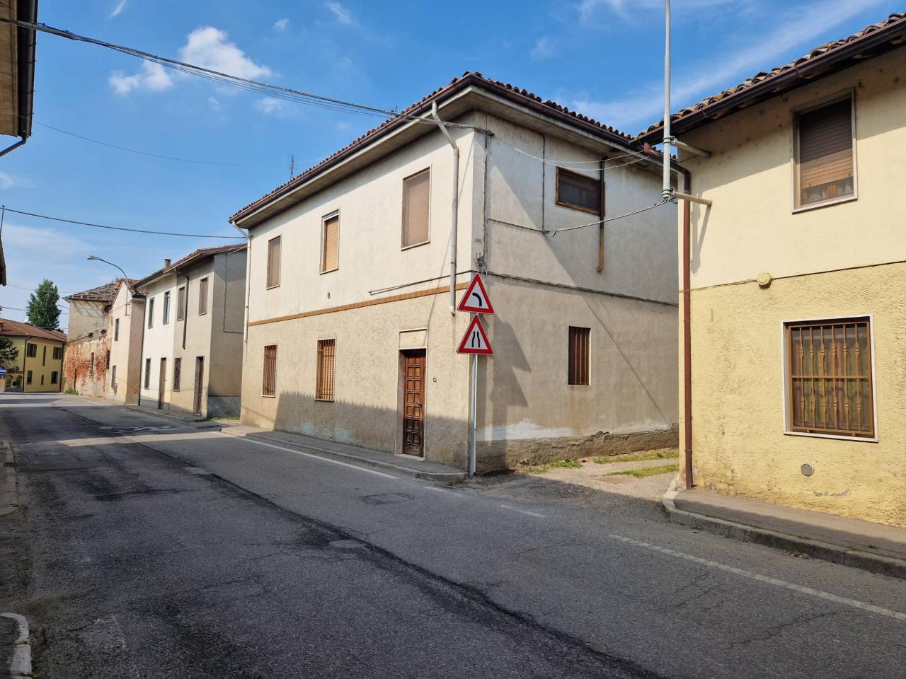 Casa indipendente in vendita a Corteolona e Genzone