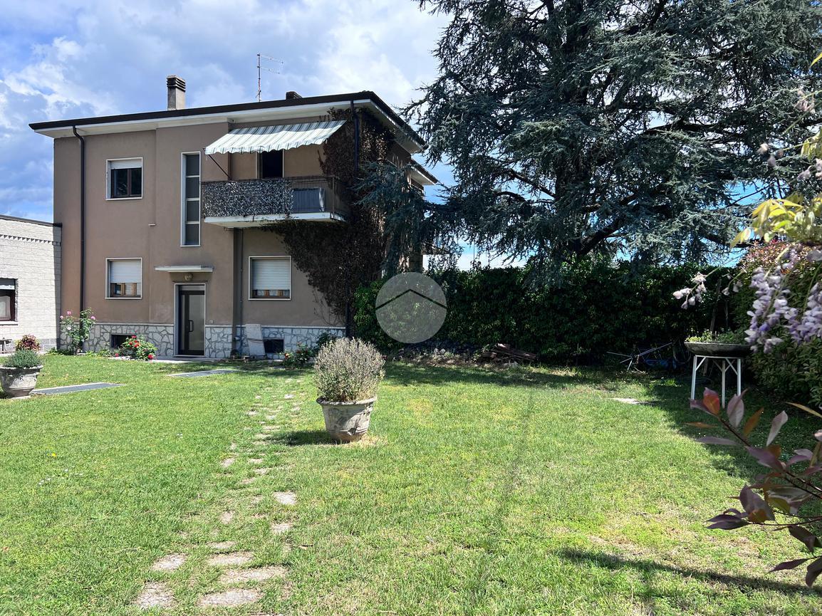 Villa in vendita a Verona