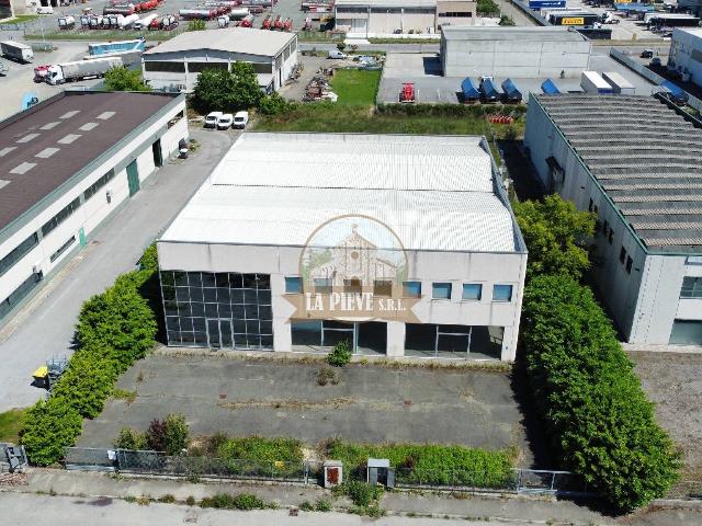 Industrial shed in Viale Unione Europea, Novi Ligure - Photo 1