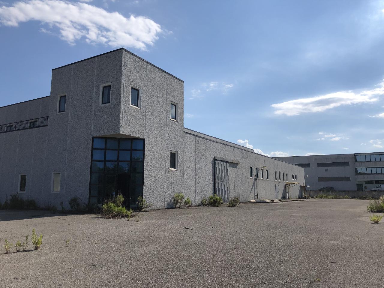 Capannone in Zona Industriale Vallecupa, Colonnella - Foto 1
