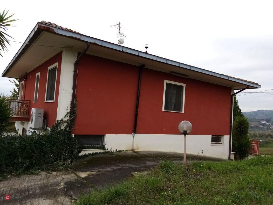 Villa in vendita a Mosciano Sant'Angelo