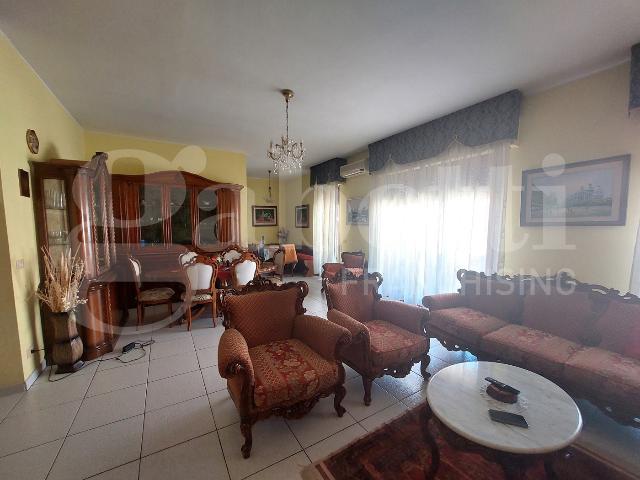 Vierzimmerwohnung in Via Alcide De Gasperi 28, Tortoreto - Foto 1