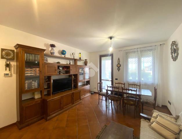 3-room flat in Buono Stato Centro, Corte Franca - Photo 1