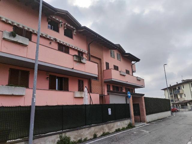 Trilocale in Strada Privata Cascina La Grande 7, Boffalora d'Adda - Foto 1