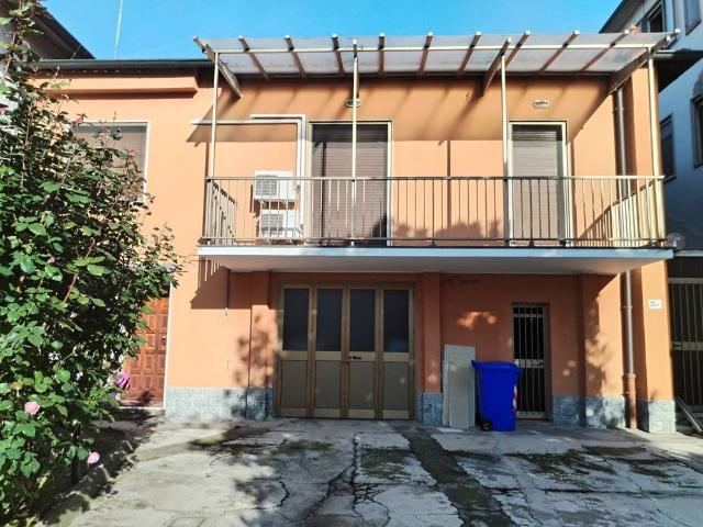 Villa in Via della Resistenza 25, Peschiera Borromeo - Foto 1