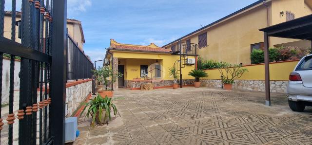 Villa in Via del Faggiano 7, Carini - Foto 1