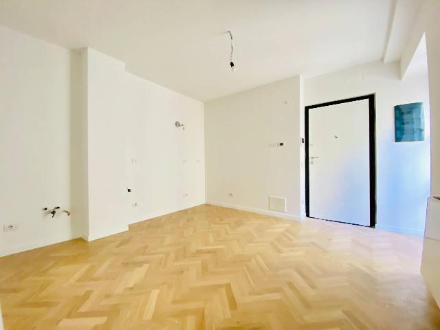 2-room flat in Via Aurelio Saffi 71-77, Albano Laziale - Photo 1