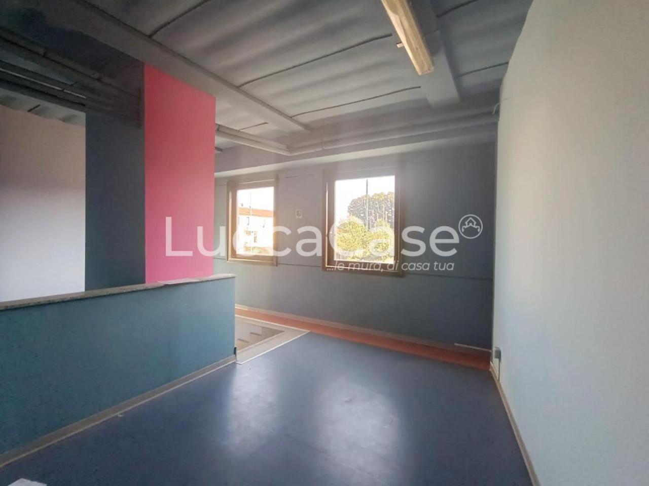 Ufficio in Artiri delle Foibe 55100, Lucca, {3} - Foto 2