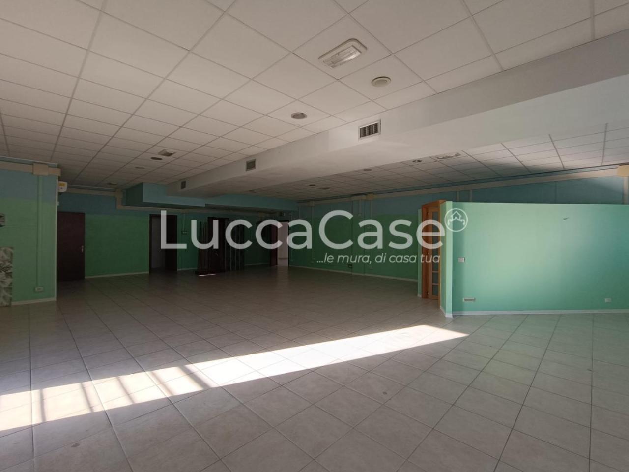 Ufficio in , Lucca, {3} - Foto 1