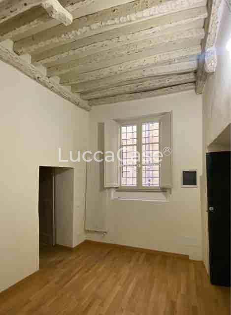 Negozio in , Lucca, {3} - Foto 1
