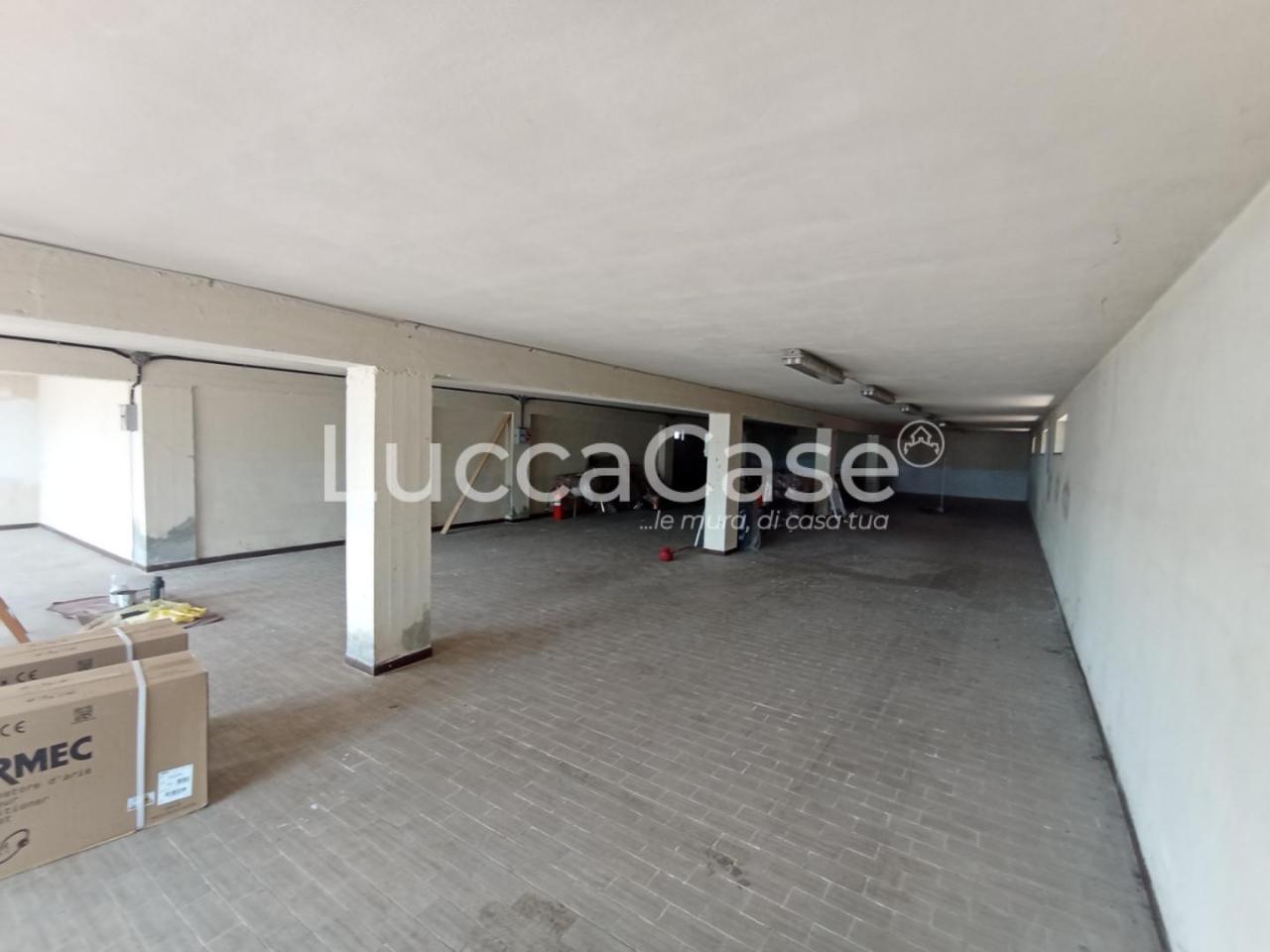 Magazzino in , Capannori, {3} - Foto 2