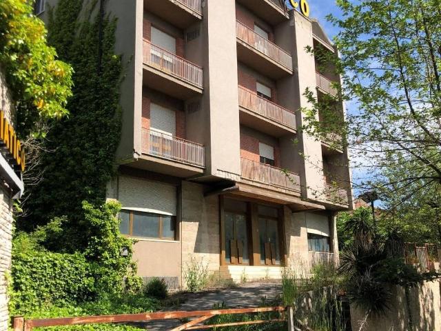 Commercial building in Viale Emilia 46, Chianciano Terme - Photo 1