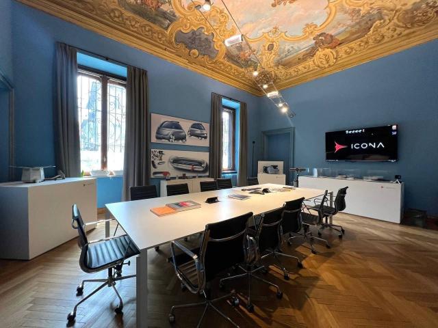 Shared office in {3}, Piazza Maria Teresa 3 - Photo 1