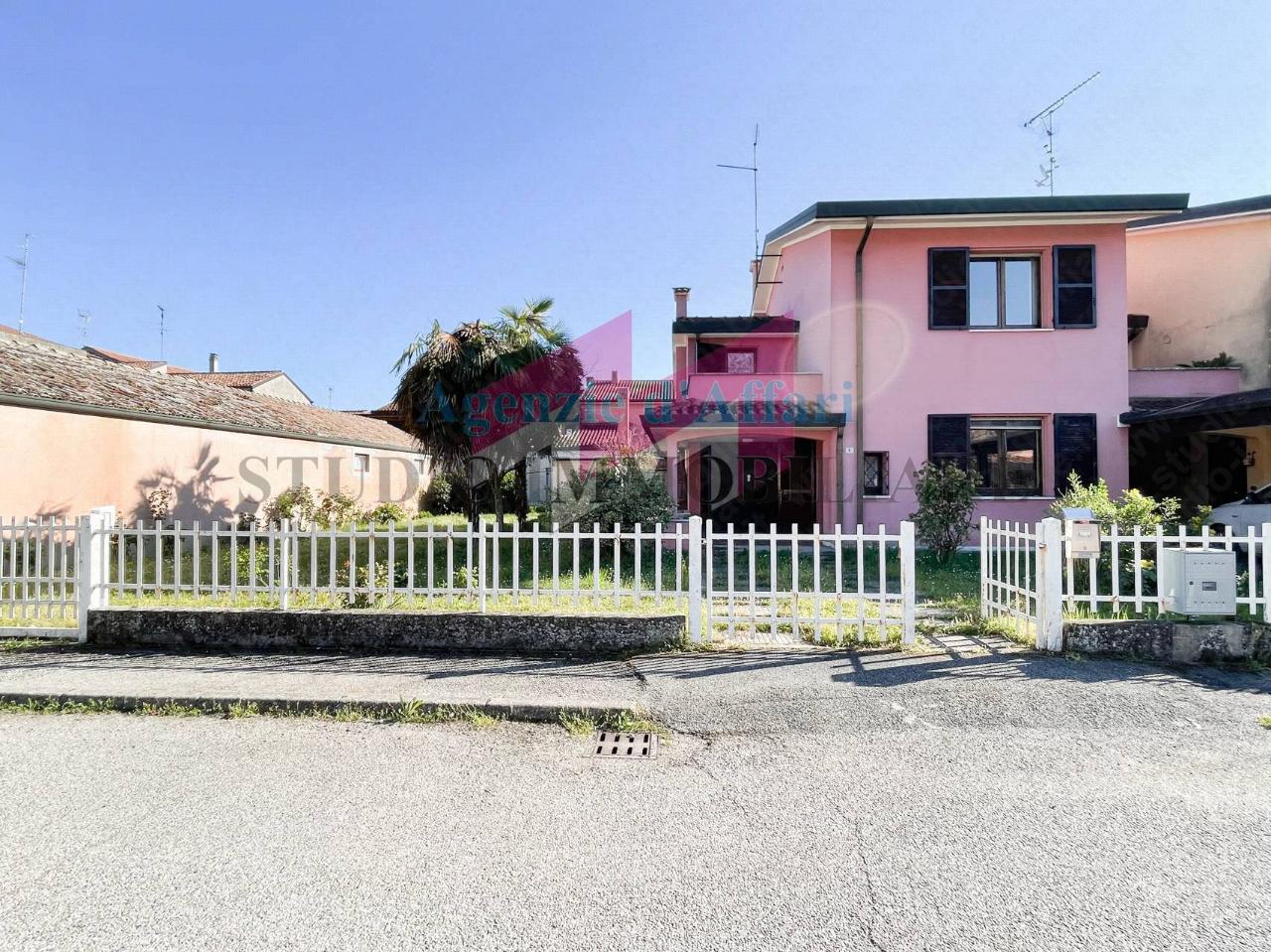 Villa a schiera in vendita a Castelmassa