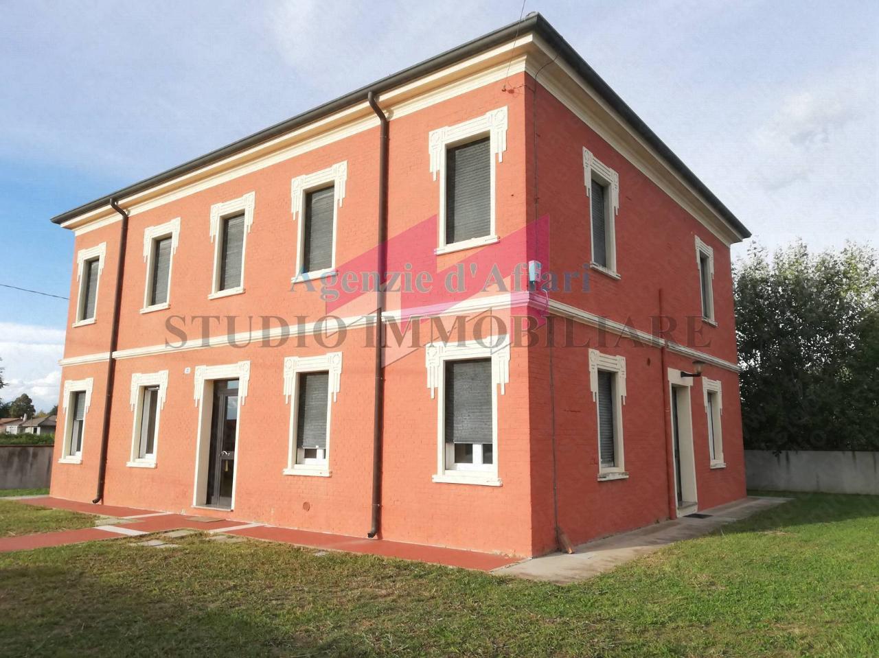 Villa in vendita a Ceneselli