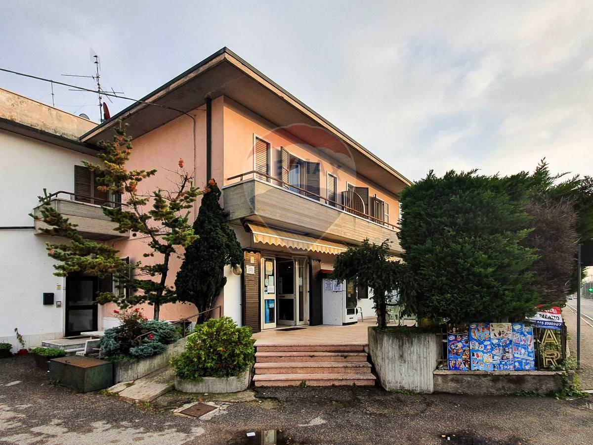 Negozio in Via Guglielmo Marconi 21, Cavaion Veronese - Foto 1