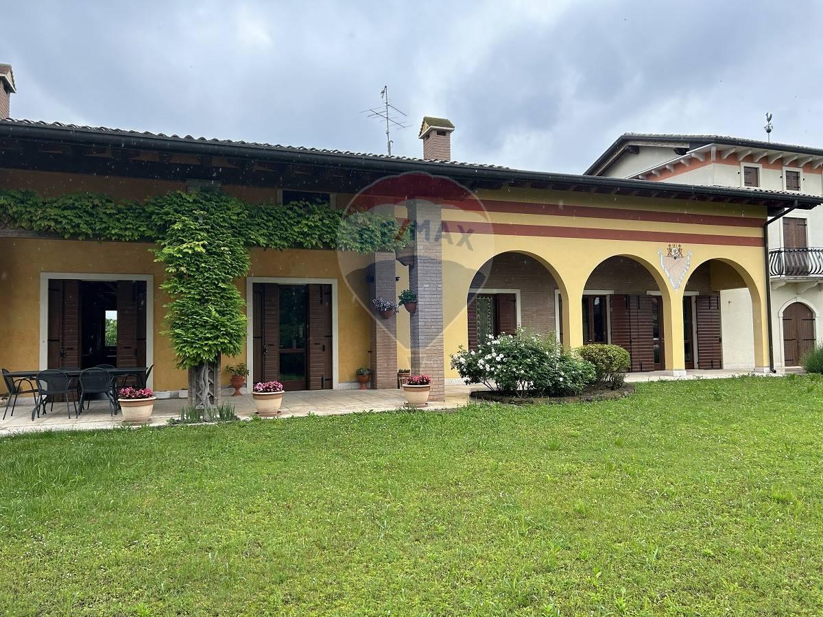 Villa in vendita a Pescantina