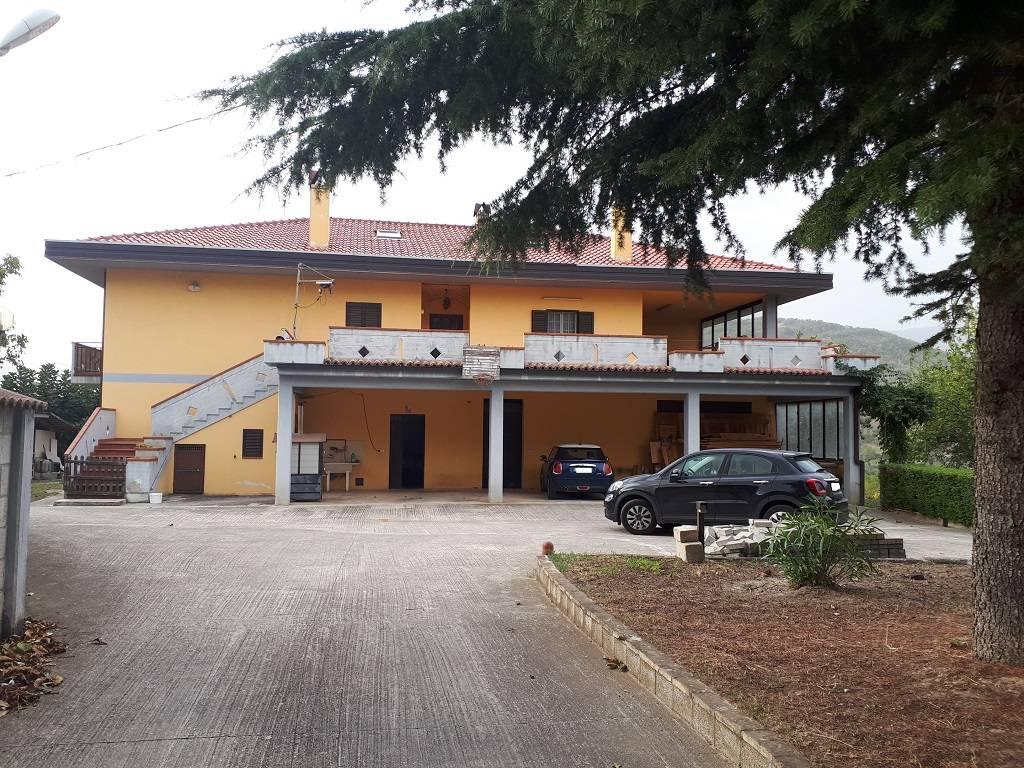 Casa indipendente in vendita a Teramo