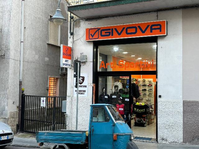 Geschäft in Via Alcide De Gasperi, Agropoli - Foto 1