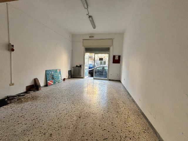 Shop in Via San Francesco, Agropoli - Photo 1