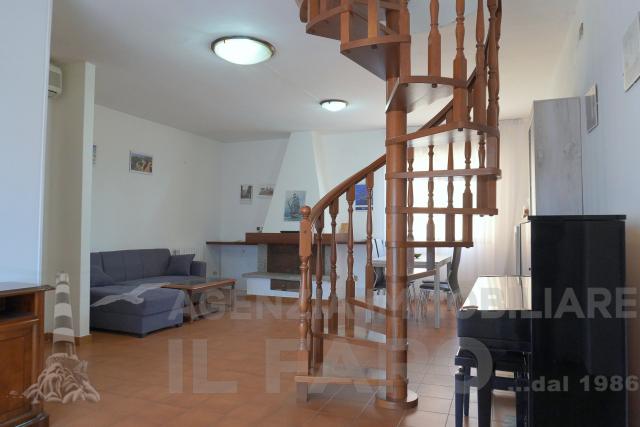 4-room flat in Via Terralugiana, La Maddalena - Photo 1