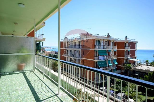 4-room flat in Via Privata Leonardo da Vinci 8, Savona - Photo 1